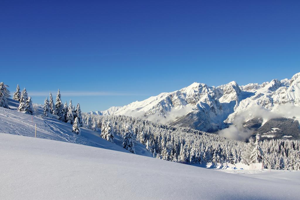 Montana Lodge & Spa, By R Collection Hotels La Thuile Exterior photo