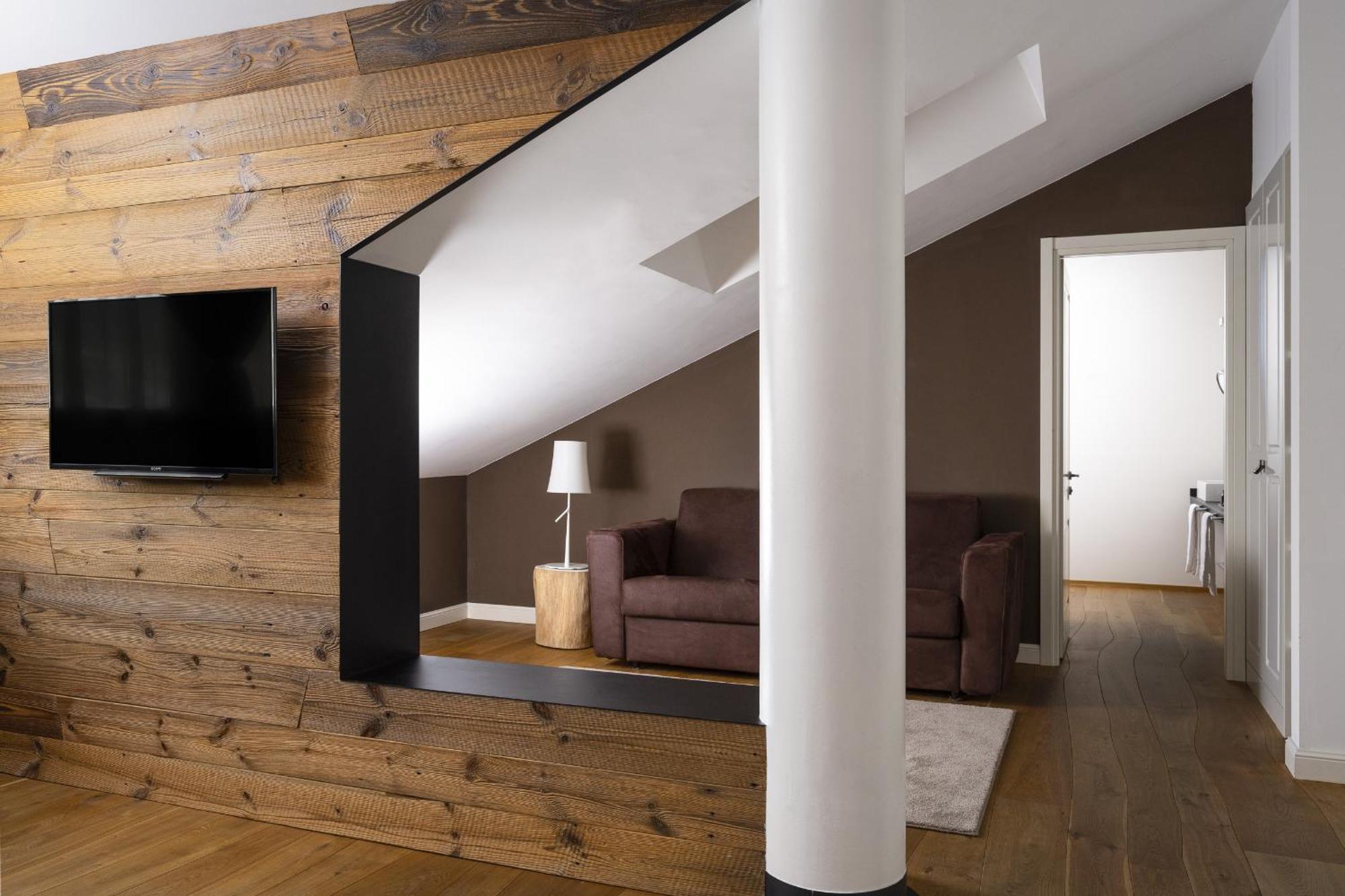 Montana Lodge & Spa, By R Collection Hotels La Thuile Exterior photo